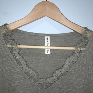 Vanilla Bay Olive Green Lace V-Neck Light Knit Boho Sweater Womens Small